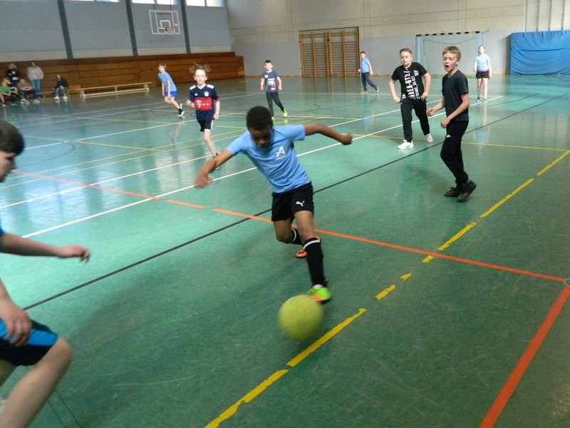 Fußballturnier Klasse 5 und 6 Fußballturnier Klasse 5 und 6